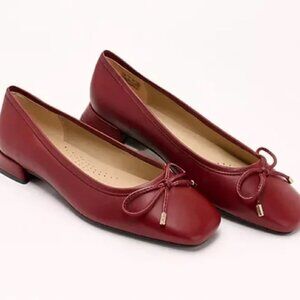 NWOT Clarks Ubree 15 Step Leather Flats